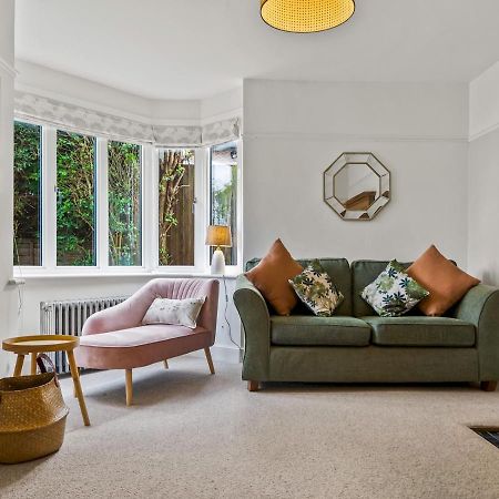 Pass The Keys Appletree Cottage - A Chic Seaside Home And Garden Whitstable Bagian luar foto