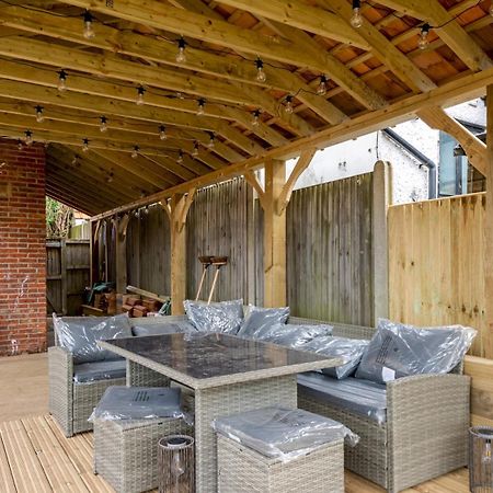 Pass The Keys Appletree Cottage - A Chic Seaside Home And Garden Whitstable Bagian luar foto