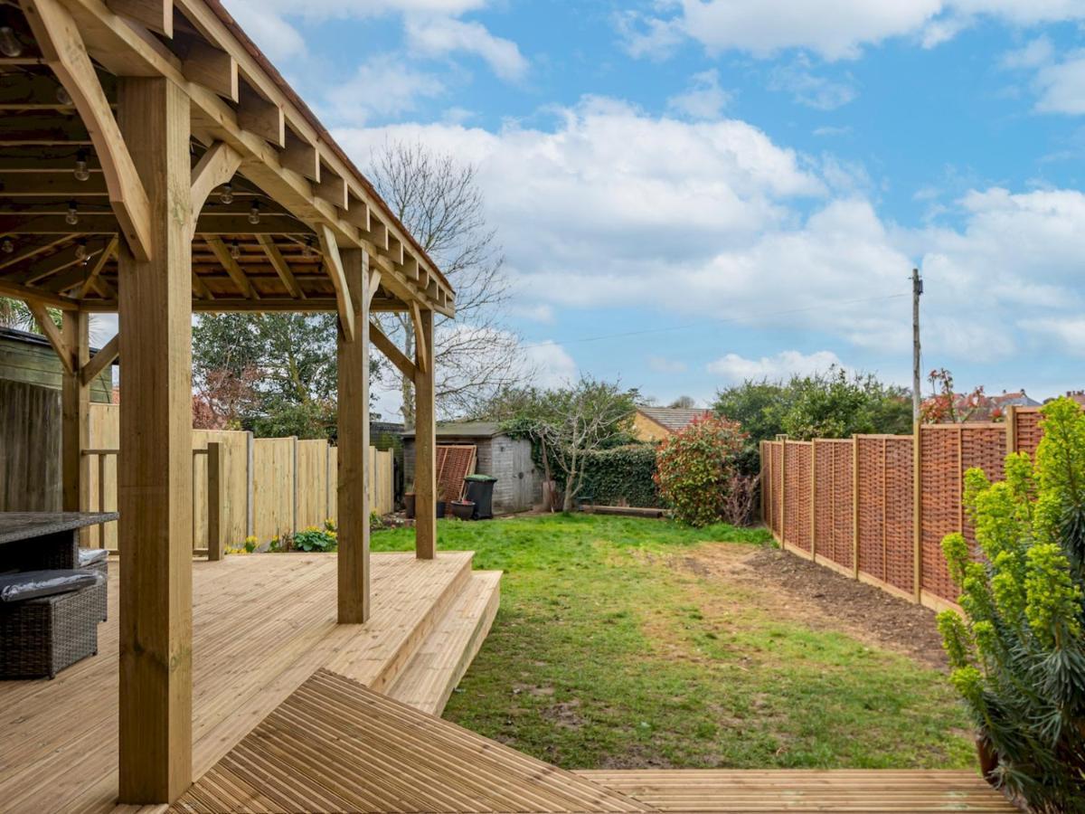 Pass The Keys Appletree Cottage - A Chic Seaside Home And Garden Whitstable Bagian luar foto